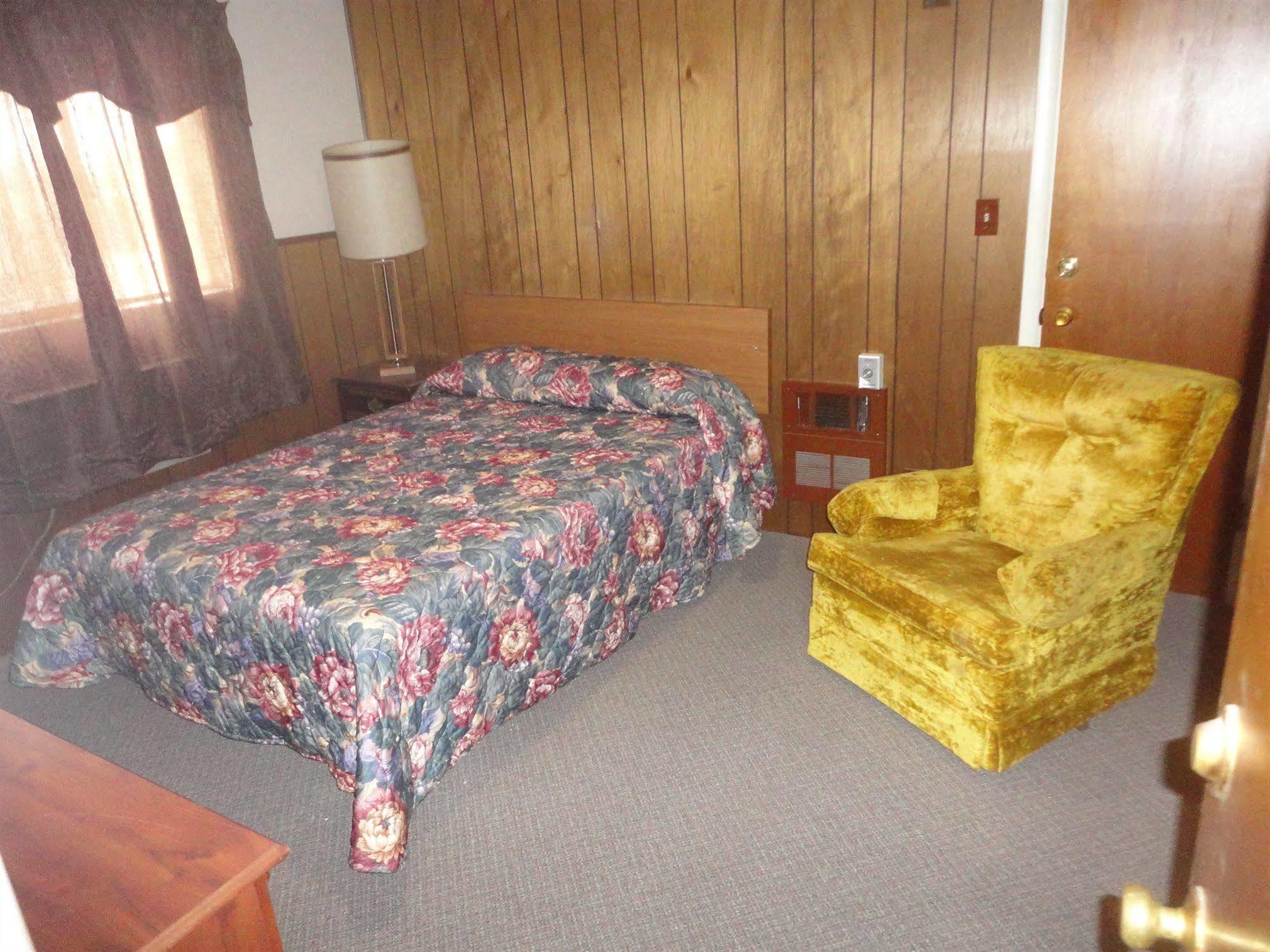 Empire Motel Saint Francis 외부 사진